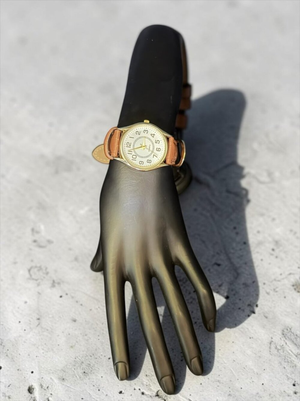 Gold-Tone Quartz Watch Brown faux Leather Strap Stainless Steel Japan Movement